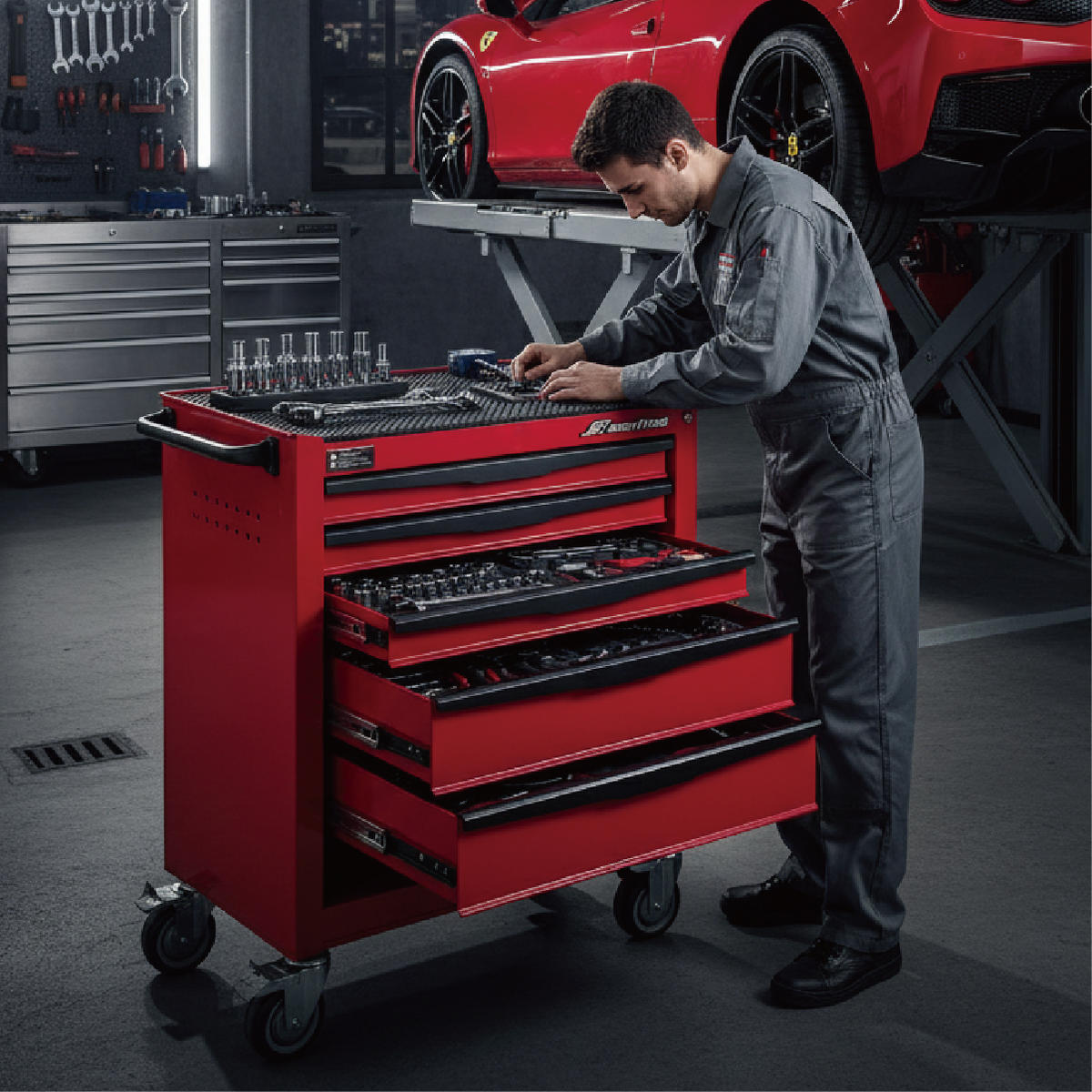 基本系列 | 41.3" 抽標準工具車搭配互動式上提手把+基本手工具組(179件)